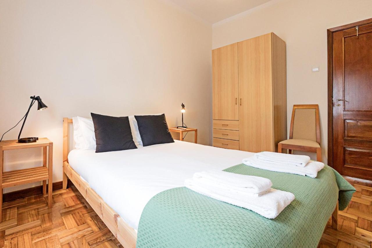Torrinha 83 Apartments By Lovelystay Porto Luaran gambar