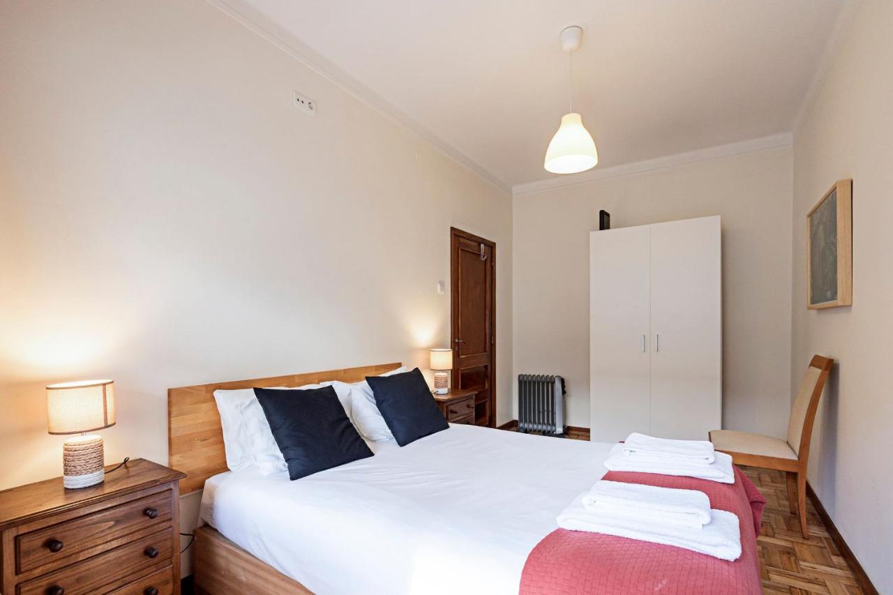 Torrinha 83 Apartments By Lovelystay Porto Luaran gambar