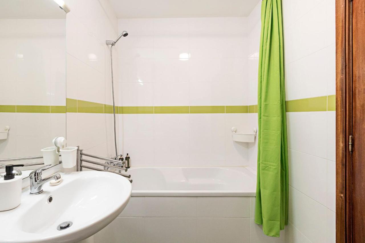 Torrinha 83 Apartments By Lovelystay Porto Luaran gambar