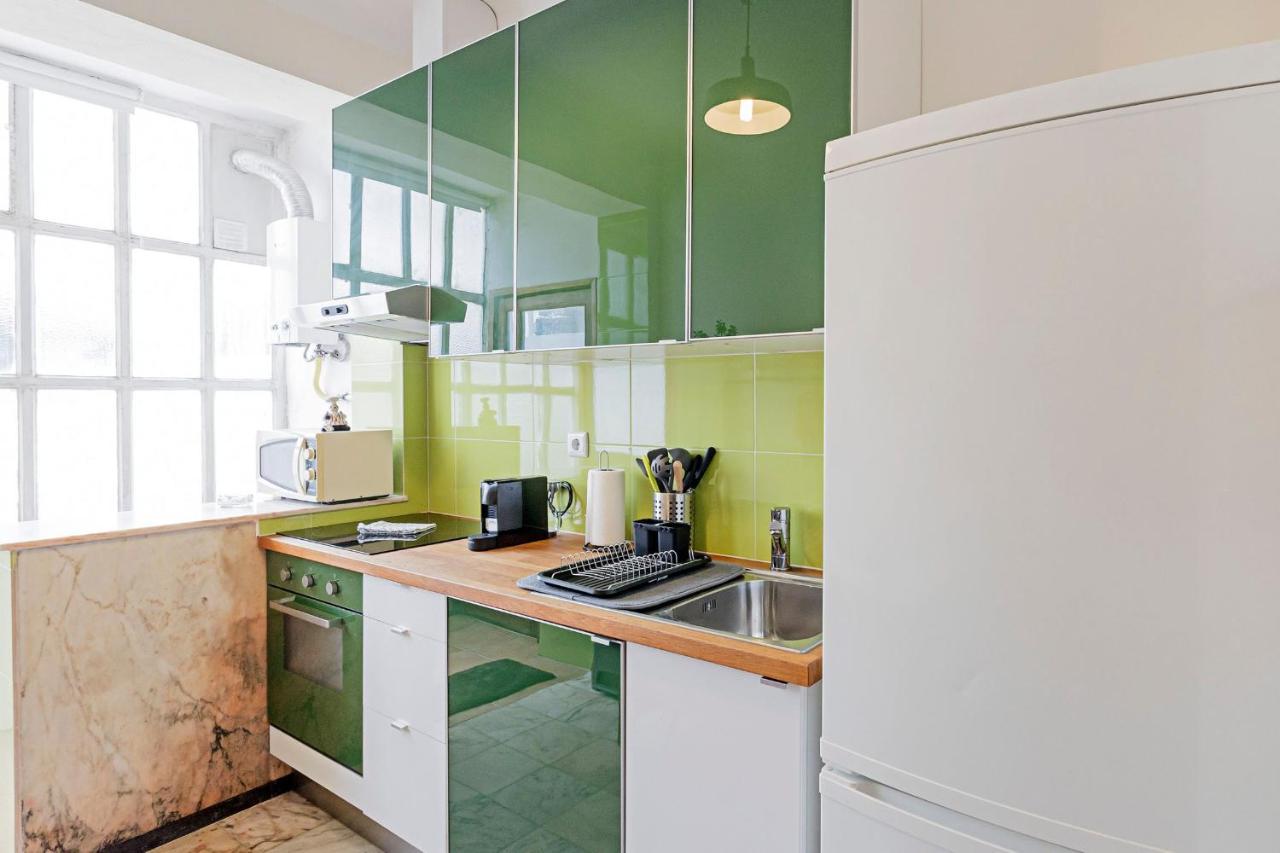 Torrinha 83 Apartments By Lovelystay Porto Luaran gambar