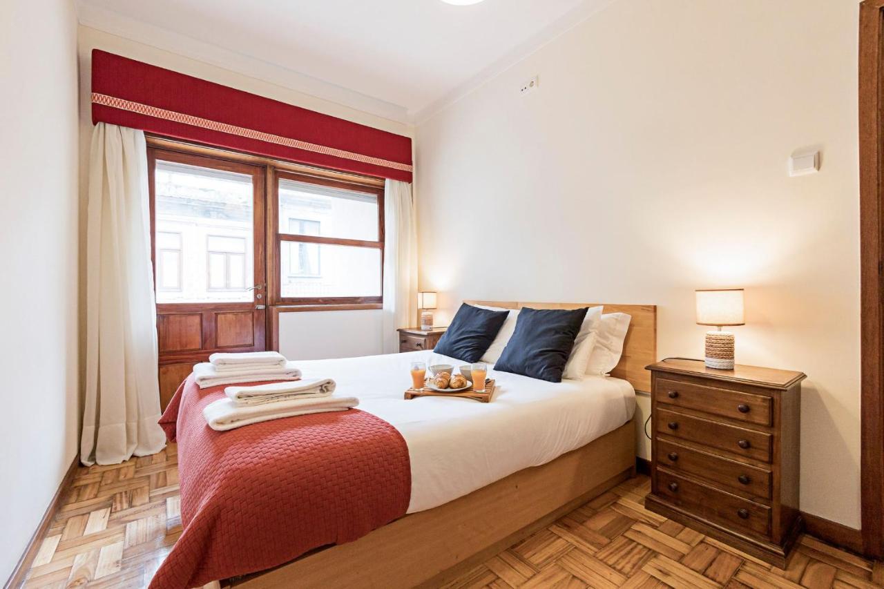 Torrinha 83 Apartments By Lovelystay Porto Luaran gambar