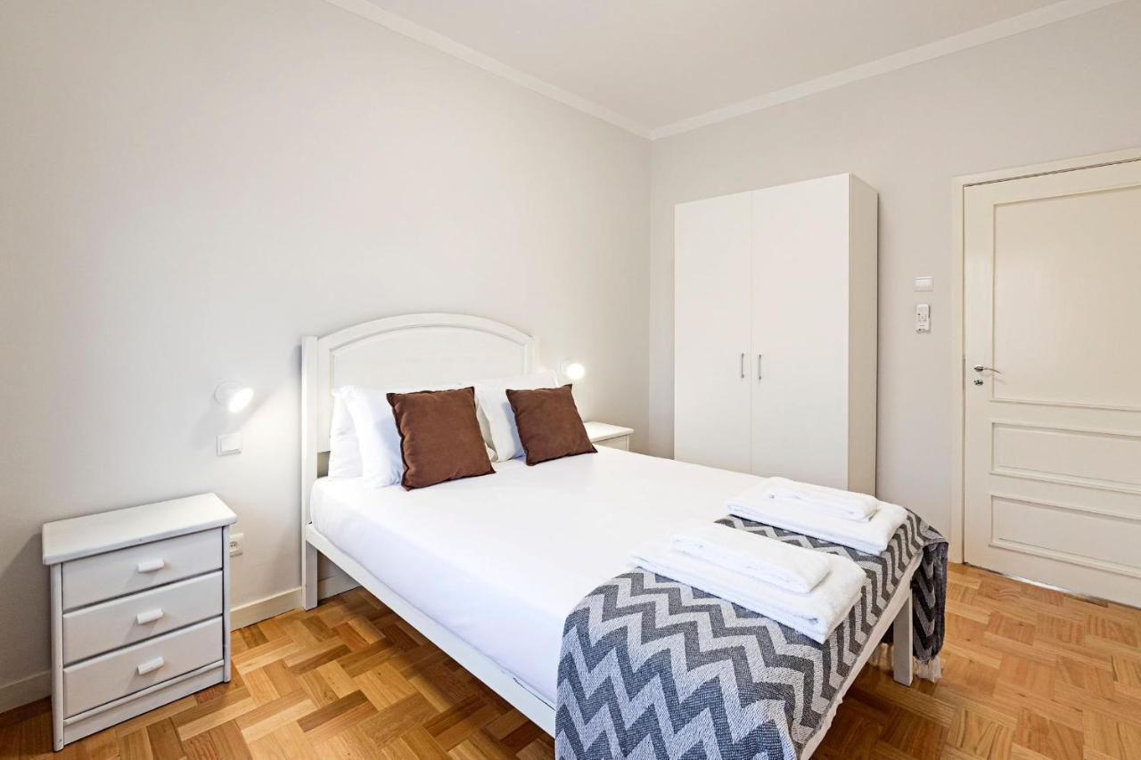 Torrinha 83 Apartments By Lovelystay Porto Luaran gambar
