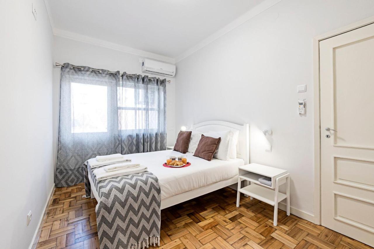 Torrinha 83 Apartments By Lovelystay Porto Luaran gambar