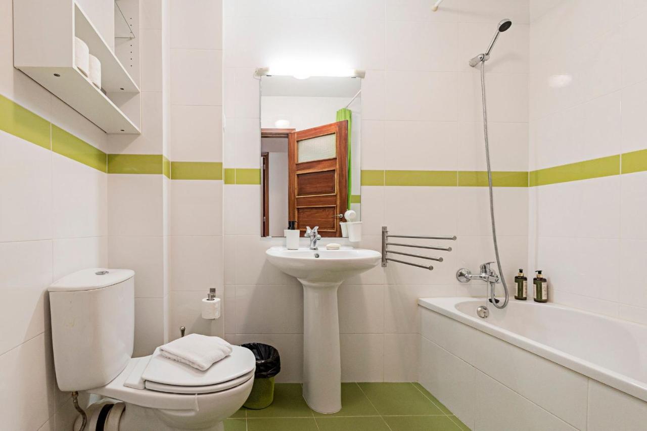 Torrinha 83 Apartments By Lovelystay Porto Luaran gambar