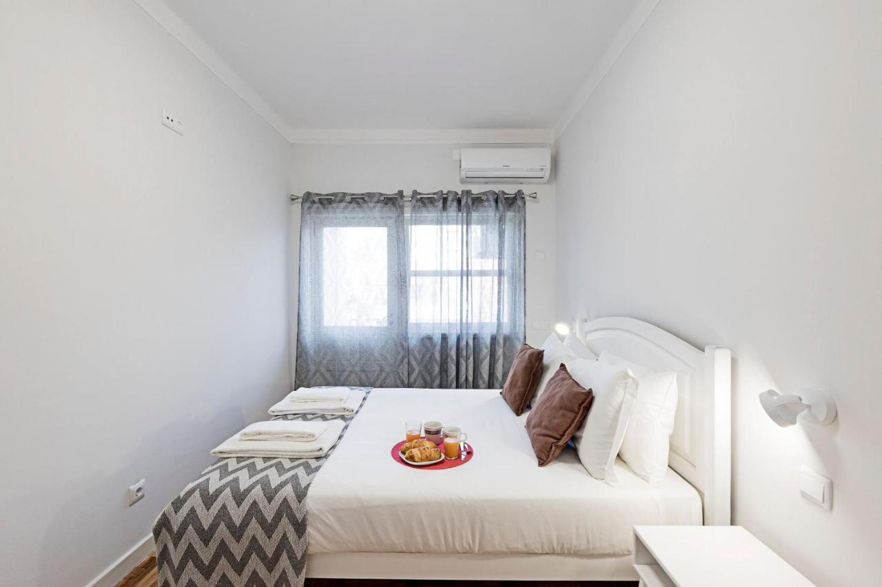 Torrinha 83 Apartments By Lovelystay Porto Luaran gambar